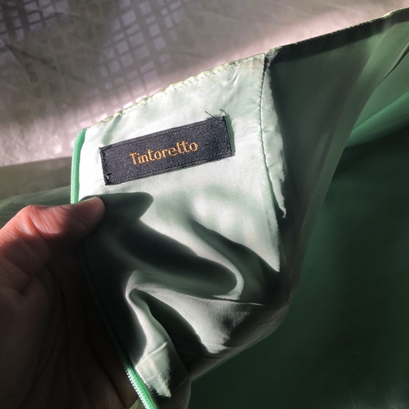 100% silk Tintoretto whimsical cocktail dress in layered greens - Picture 8 of 14